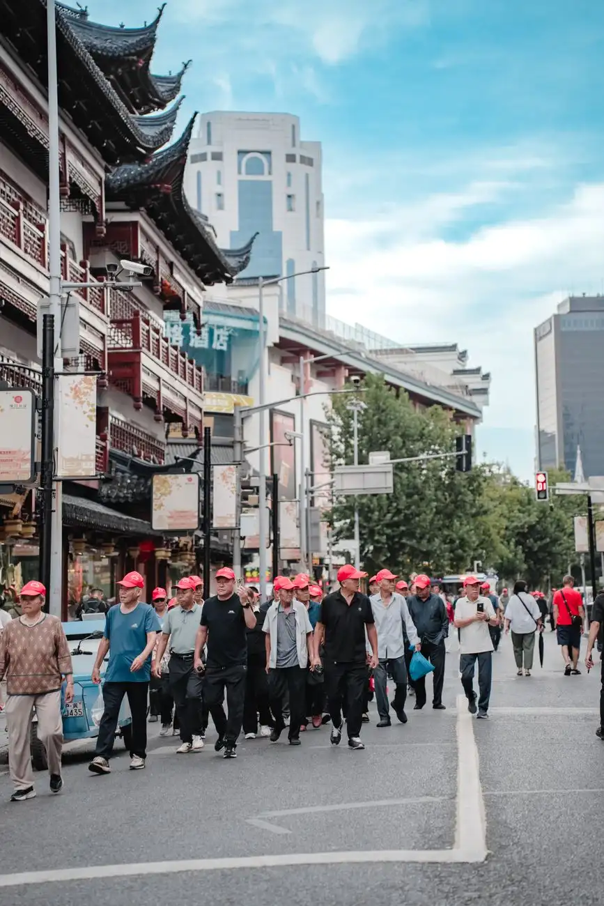 潍坊华美创和面部整形项目技术对比：玻尿酸与假体隆鼻方案解析